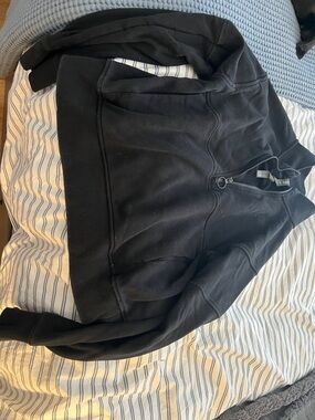 Vuori Black Quarter-Zip Pullover